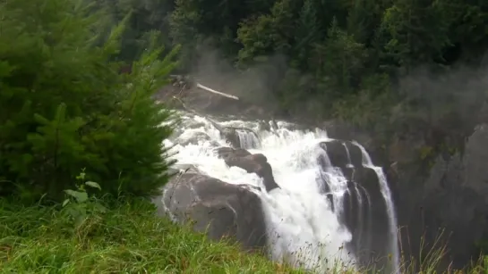 Snoqualmie Falls, WA | Relax - MX77