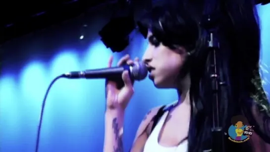 Amy Winehouse - Rehab (Live in Philly)