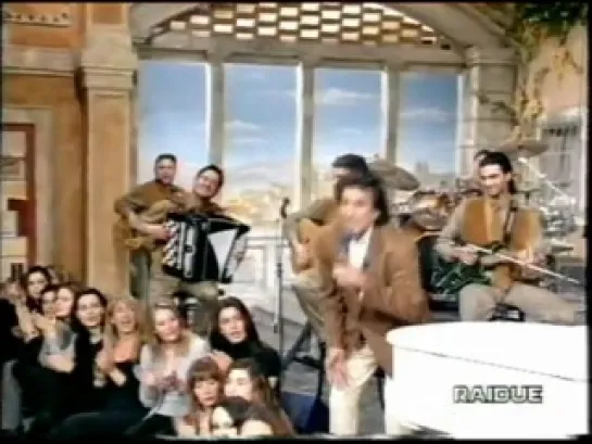 TOTO canta  A CHI a Fatti vostri1998