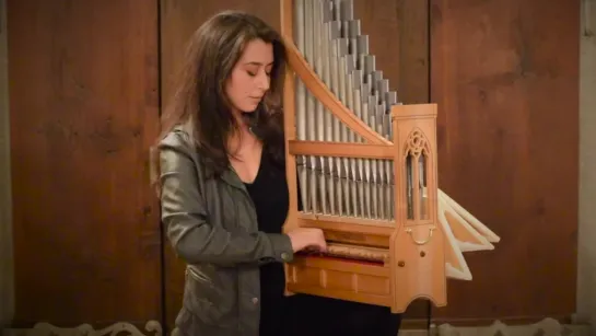 Catalina Vicens - Medieval Portative Organ   Rondeau - C. Cooman, 2014