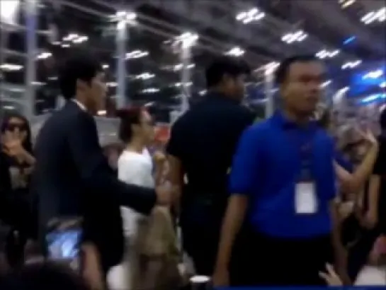 [Fancam] 121004 SISTAR at Suvarnabhumi airport