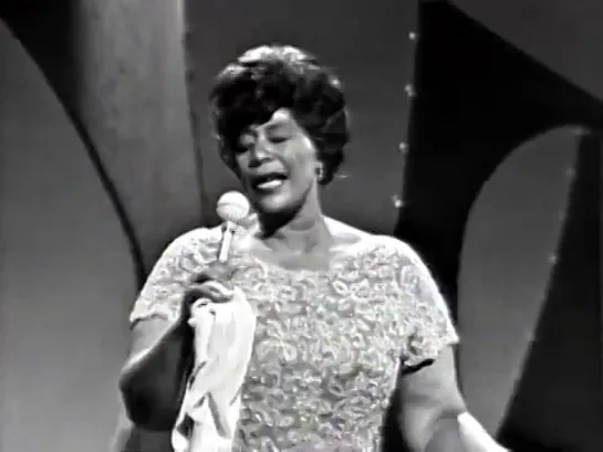 Ella Fitzgerald "Perdido" on The Ed Sullivan Show (1964)