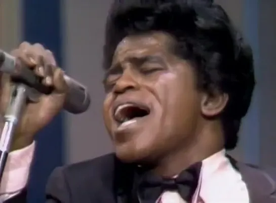 James Brown "Medley: It's A Man's World & Please Please Please" on The Ed Sullivan Show (1966)