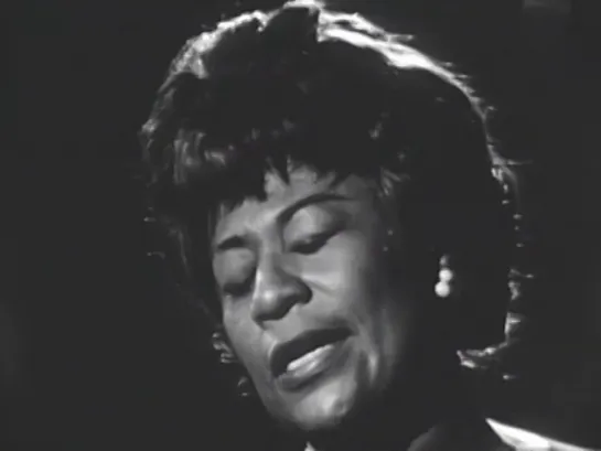 Ella Fitzgerald "I'm Old Fashioned" on The Ed Sullivan Show (1963)