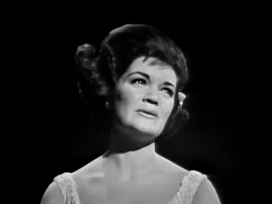 Connie Francis "I'll Get By (As Long As I Have You)" on The Ed Sullivan Show (1962)