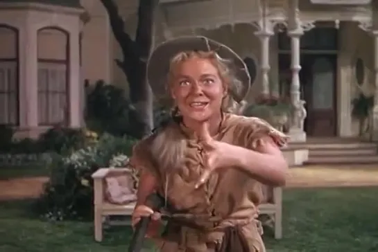 Betty Hutton sings "You Can't Get A Man With A Gun"