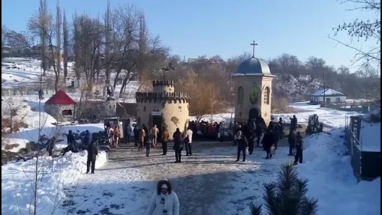 В экс-Кировограде крещенские купания прошли под русский марш (19 января 2017) :