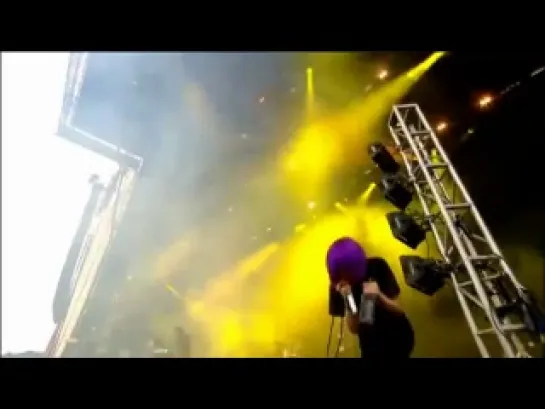 Crystal Castles - Live At Reading Festival 2012