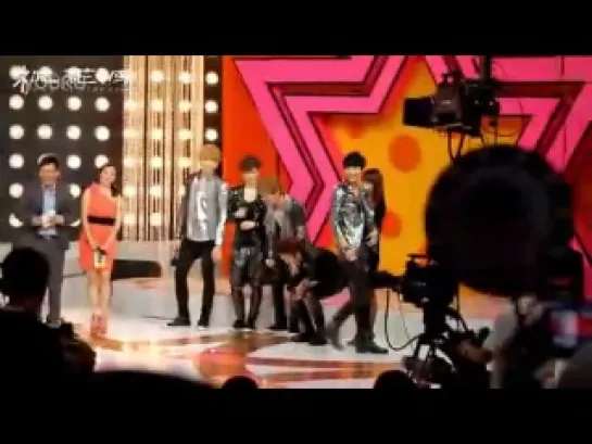 [FANCAM]120627 "Exceptionally Unlike Another" Chen&Tao sing Three bear's song