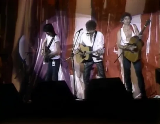 Bob Dylan Keith Richards  & Ron Wood - Blowin In The Wind (Live Aid 1985)