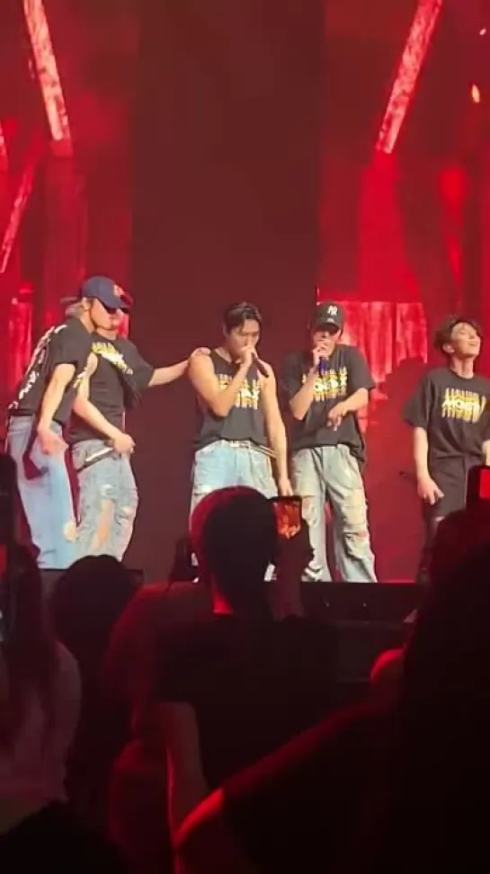 [VK][220521] MONSTA X fancam - Stand Together @ 2022 MONSTA X 'NO LIMIT' US TOUR in New York