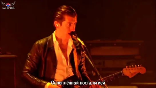 Arctic Monkeys - Old Yellow Bricks - Live Rock en Seine 2014 (рус. саб)