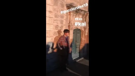 180531 EXO Kai @ harpersbazaarjapan Insta Story \ Gucci 2019 Cruise