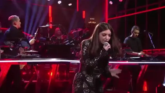 Disclosure ft. Lorde - Magnets (Live on SNL) HD