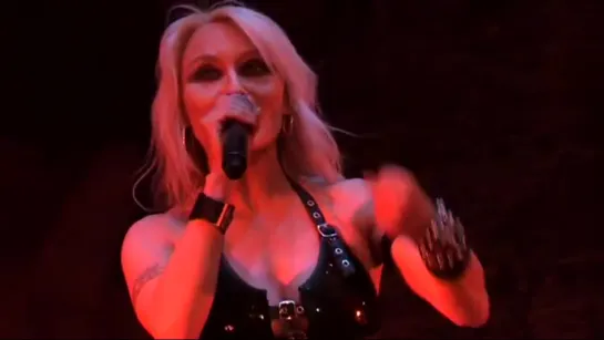 Doro Pesch  Scorpions - Big City Nights (live)