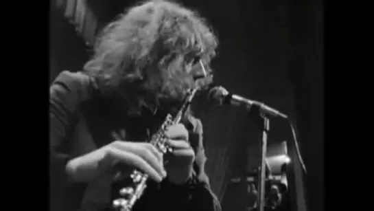 Jethro Tull Bouree live 1969 "Swing In" documentary