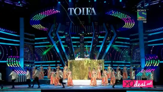 TOIFA 2016 - выступление Карины Капур Кхан