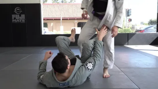 Caio Terra - 6 LAPEL SIT UP X SWEEP (CONTROLLING THE ARM)