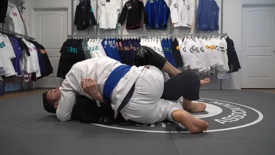 Caio Terra - 3 HALF GUARD UPA SWEEP