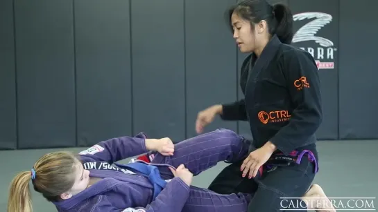 KRISTINA BARLAAN - 2 Half guard SMASH PASS HUGGING THE HEAD  variation