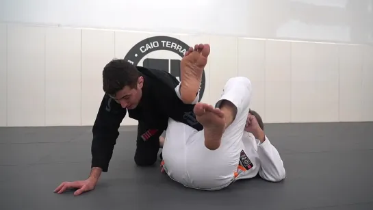 Caio Terra - 2 Omoplata Escape to Side Control