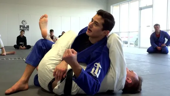 Caio Terra - 9 HALF BUTTERFLY PASS (TO SIDE CONTROL)