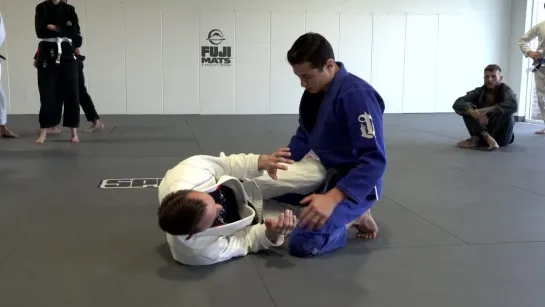 Caio Terra - 1 BEATING THE KNEE SHIELD WITH THE HIP SWITCH