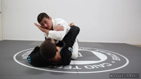 Caio Terra - 1 Armlock Defense by Holding the Biceps