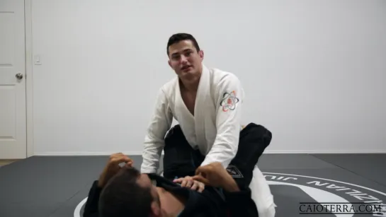 Caio Terra - 2 Armlock Defense Drill