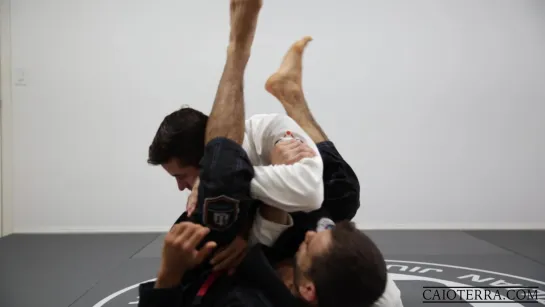 Caio Terra - 3 Armlock Defense - Understanding How to Stack