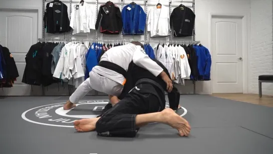 Caio Terra - knee on belly escape to single leg