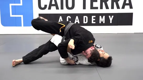 Caio Terra -  3 SMASH PASS HOLDING THE LEG UP