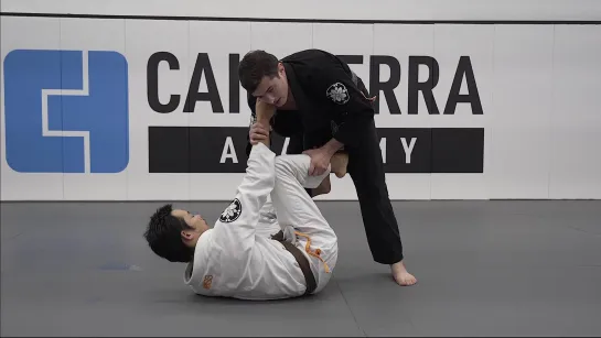 Caio Terra - 1 TRAPPING AND HOLDING THE LEG DRILL