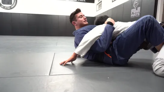 Caio Terra -  3 DEFENDING THE KATAGATAME PASS AND CLOSING THE GUARD WITH THE BUTTERFLY HOOK