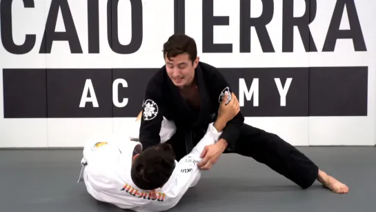 Caio Terra - 5 CROSS COLLAR PASS