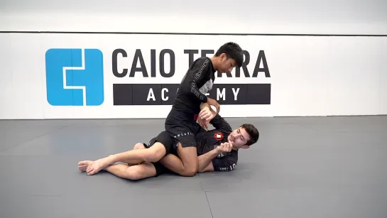 Caio Terra - FRAMING AND RECOVERING TO HALF GUARD FROM 3_4 MOUNT