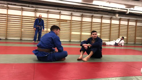 Caio Terra - Single Leg Defense to Berkut Choke Variation