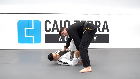 Caio Terra -X-PASS VARIATION TO KNEE SLIDE