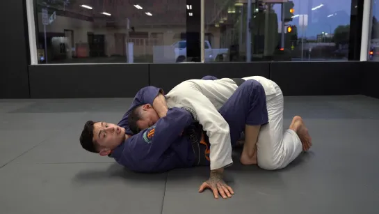 Caio Terra - LOOP CHOKE VARIATION FROM HALF GUARD