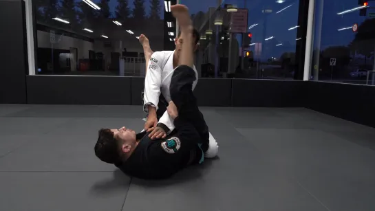 Caio Terra - 2 ON 1 ELBOW CONTROL ARMLOCK VARIATION