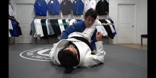 Caio Terra - Triangle Choke Details