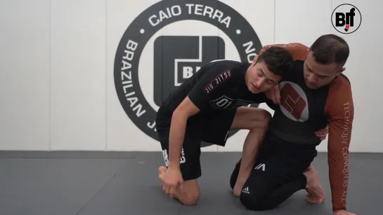 Caio Terra - butterfly Tackle sweep