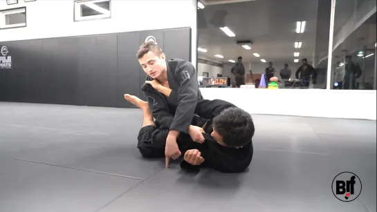 Caio Terra -  DLR LEG WEAVE TO FOLDING PASS