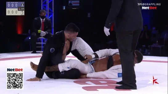 2F Lucas Barbosa vs Gutemberg Pereira - #bjjstars5