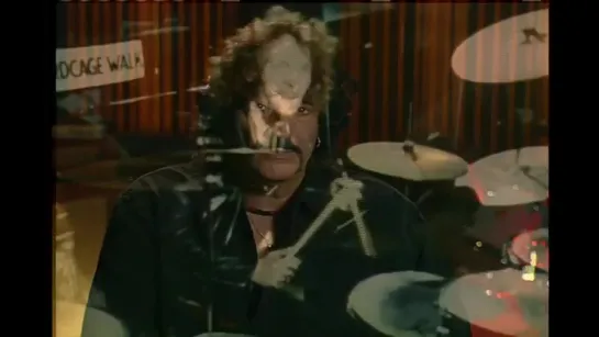 Ginger Baker (!968) - Classic Rock Drum Solo