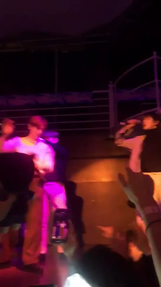 [VK][200211] MONSTA X fancam Ending @ 99.7 NOW Radio