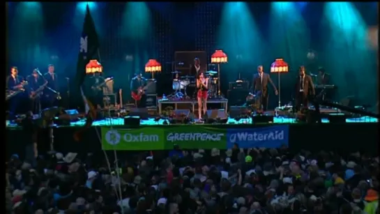 Winehouse LIVE at Glastonbury 2007 night