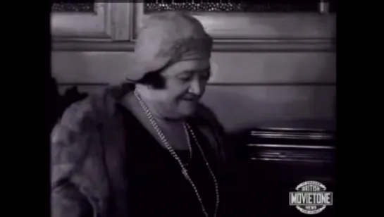 (Rare) Luisa Tetrazzini Sings Again With Caruso (1932 Movietone Newsreel Footage)