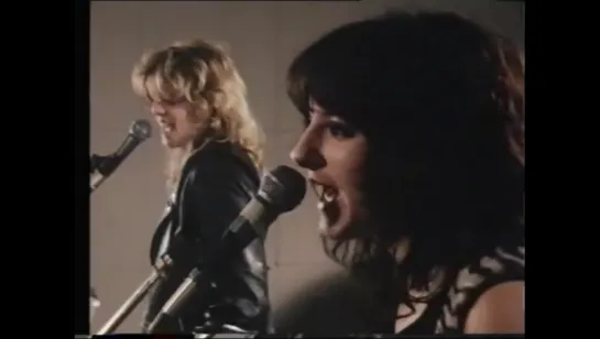 Girlschool - Demolition Boys [live]