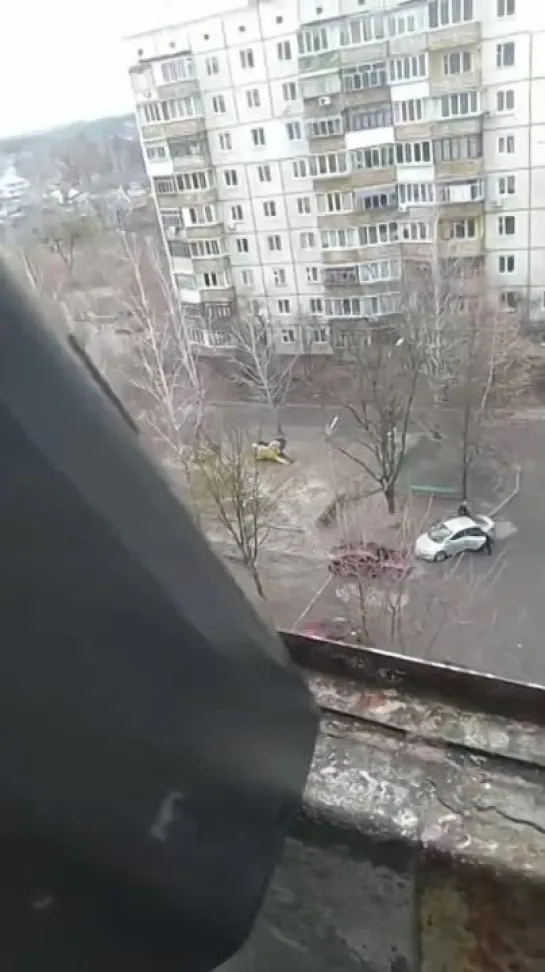 Nazis shoot civilians in Kiev-2 27.02.2022